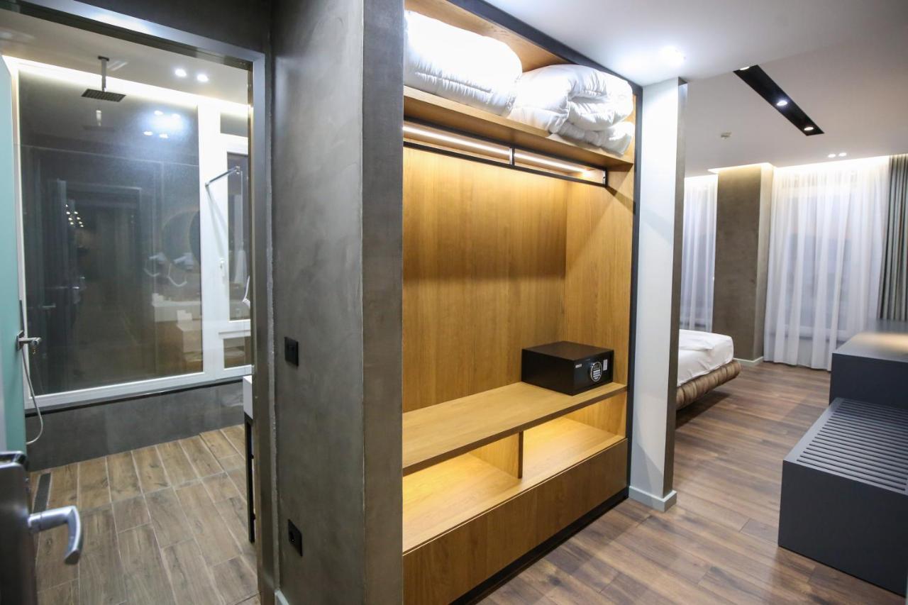 AP Hotel Boutique Vlorë Extérieur photo
