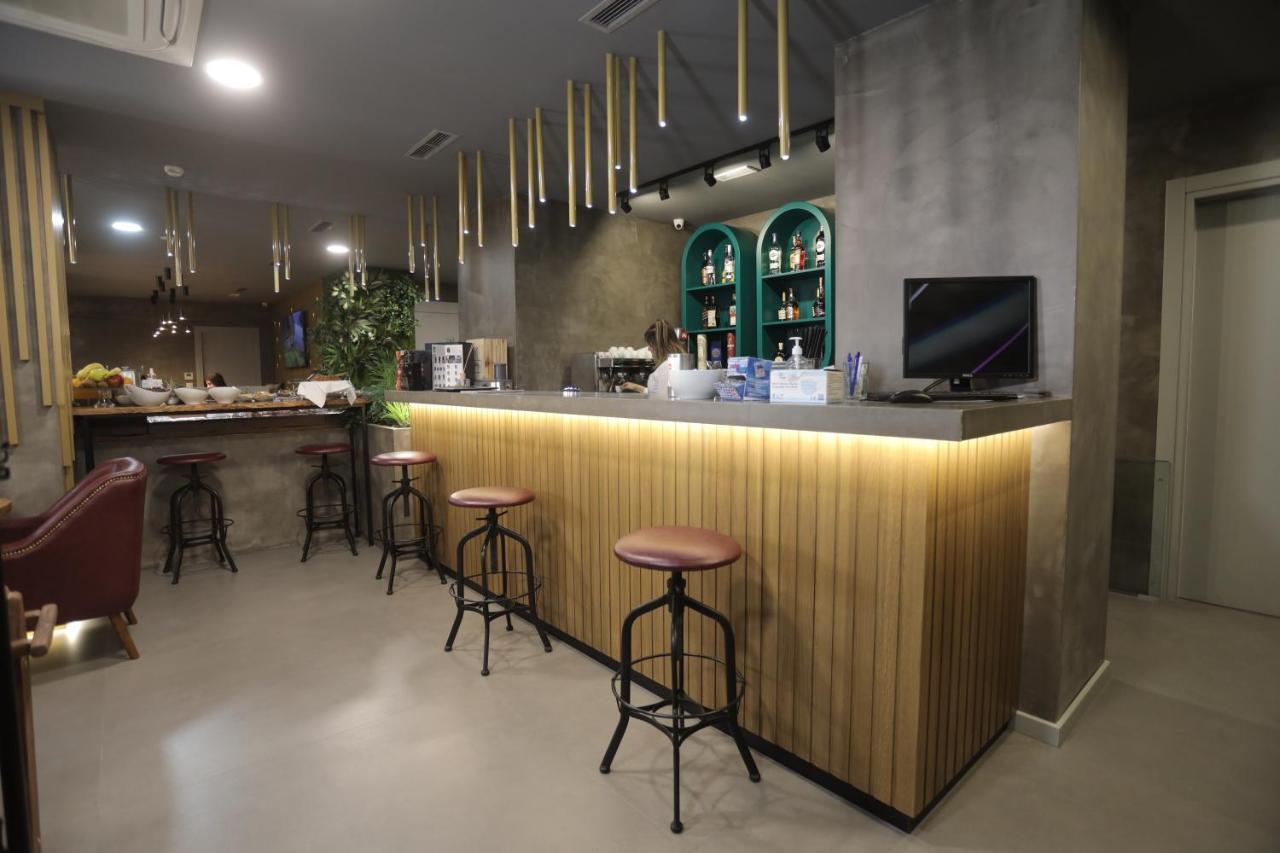 AP Hotel Boutique Vlorë Extérieur photo