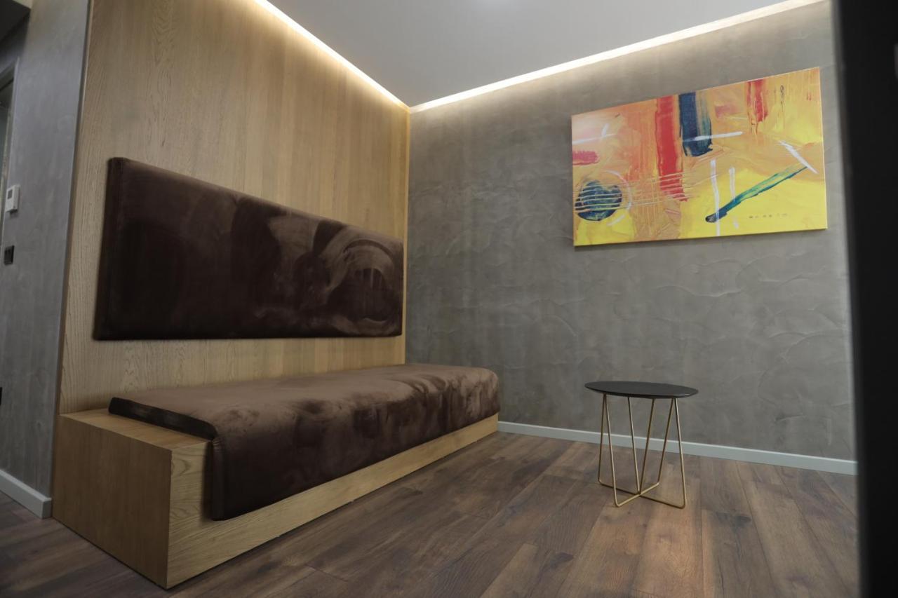 AP Hotel Boutique Vlorë Extérieur photo