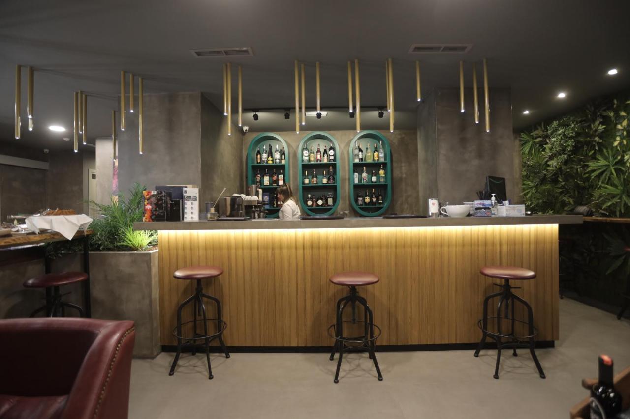 AP Hotel Boutique Vlorë Extérieur photo